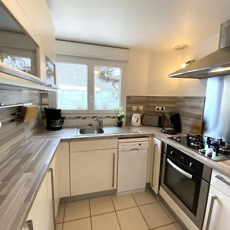 Pleasant Home, 200m From The Beach, St Pair-sur-mer * 생-페르-쉬르-메르